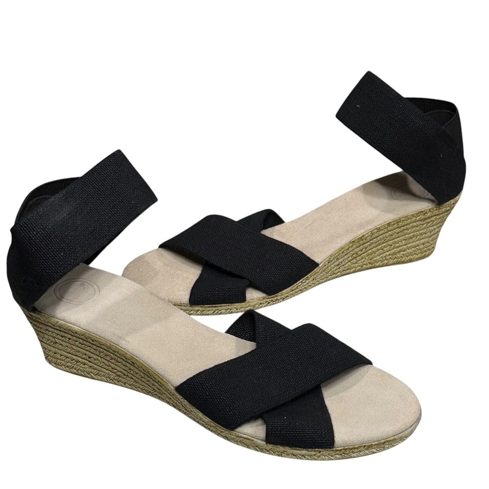 Charleston Shoe Co Cannon Wedge Sandals Women 11 Black Cross Strap Comfort Shoes